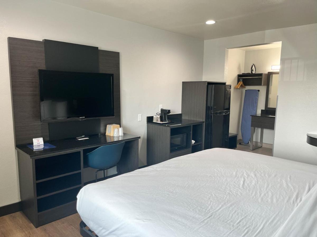 Motel 6-Escondido, Ca Zewnętrze zdjęcie