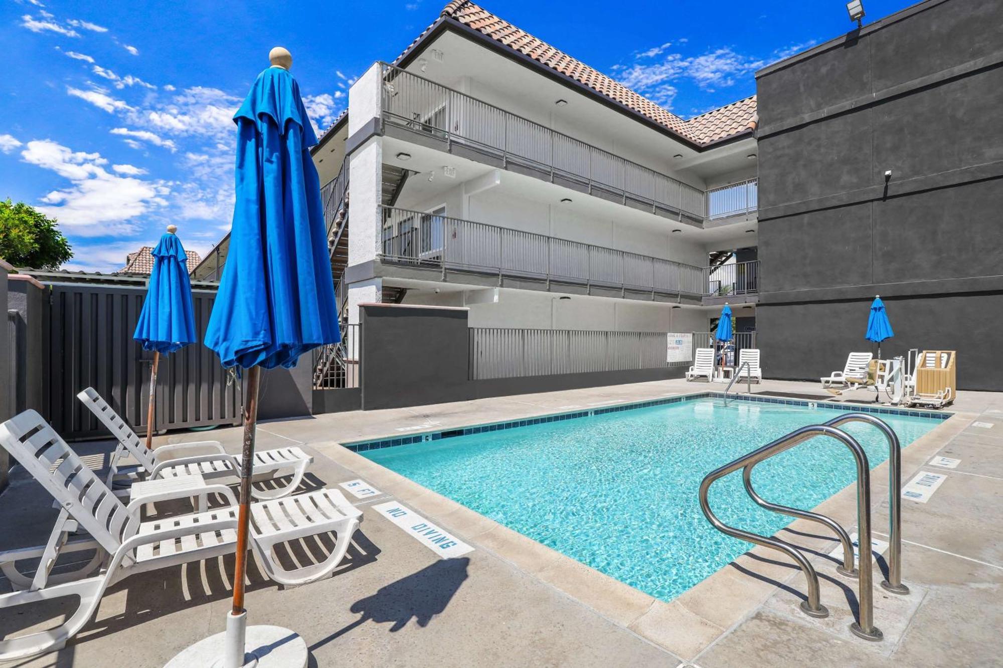 Motel 6-Escondido, Ca Zewnętrze zdjęcie